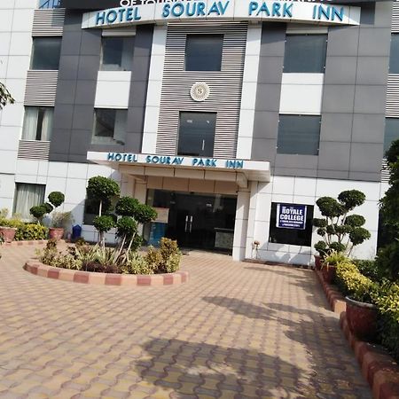 Hotel Sourav Park Inn Agra Агра Экстерьер фото